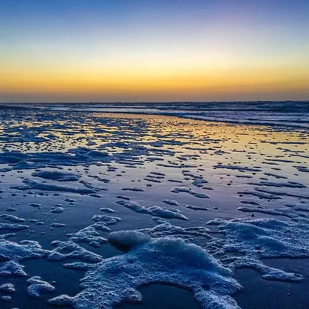 Bij Het Strand Guest house *